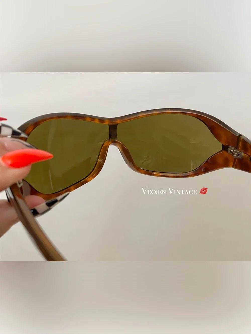 VINTAGE Y2K PRADA CHUNKY WRAP-AROUND SHIELD TORTOISE SHELL SUNGLASSES IN BROWN - Picture 9 of 13